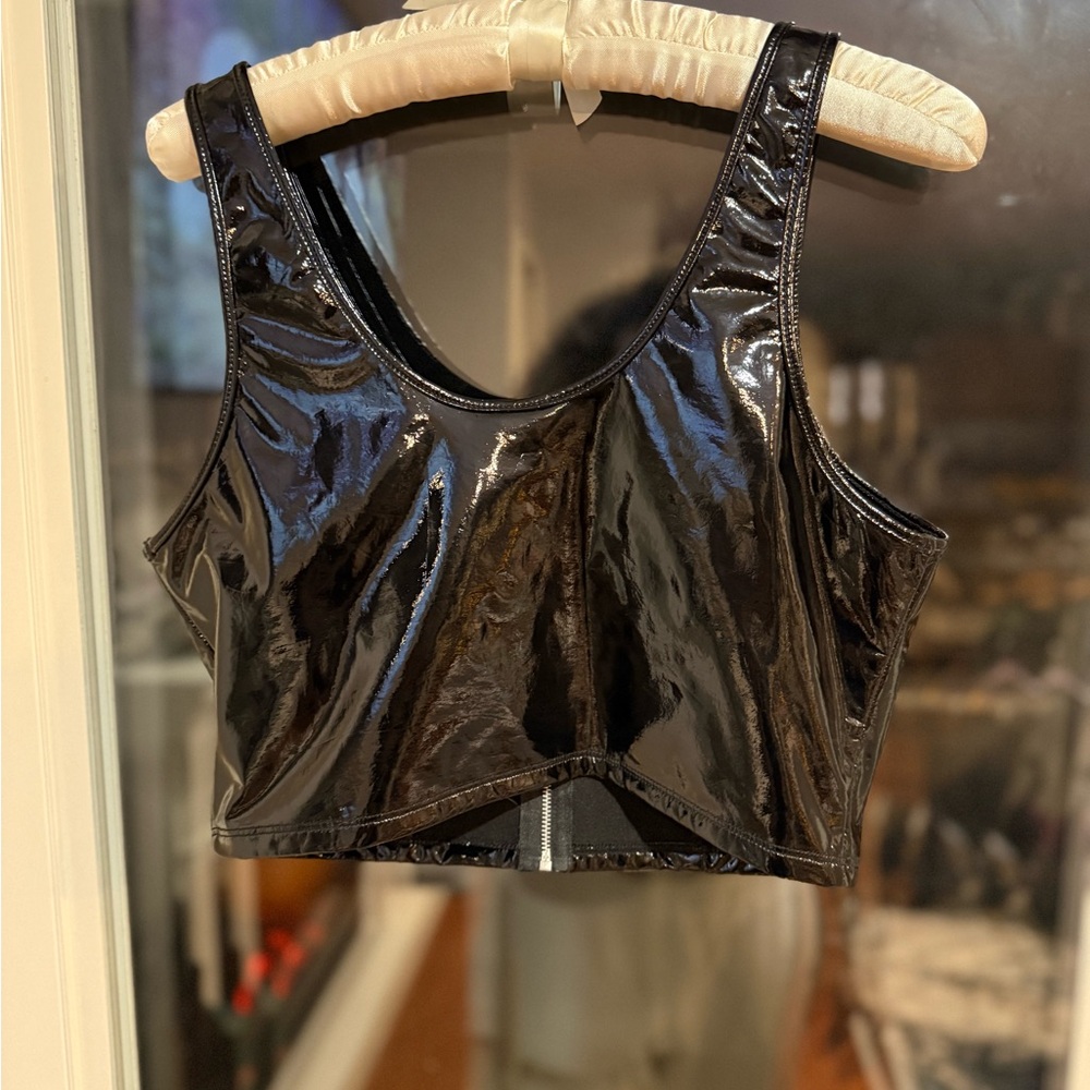 Windsor Glossy Patented leather Black Crop Top